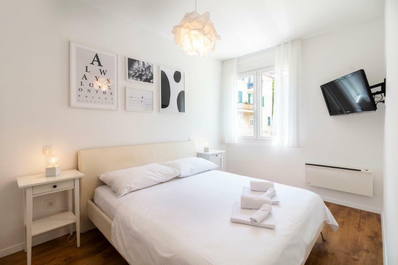 Apartment In Centre For 6 Spalato Esterno foto