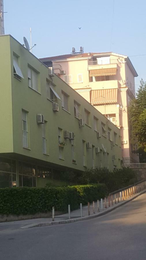 Apartment In Centre For 6 Spalato Esterno foto